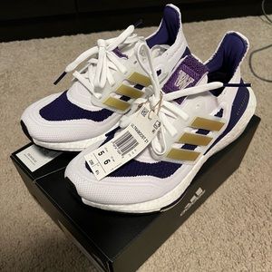 NWT ADIDAS ULTRABOOST 21 UW
